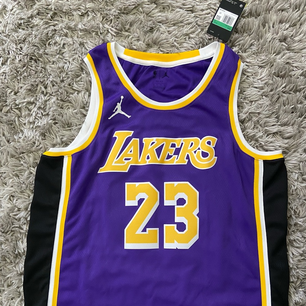 Lakers Jersey XL